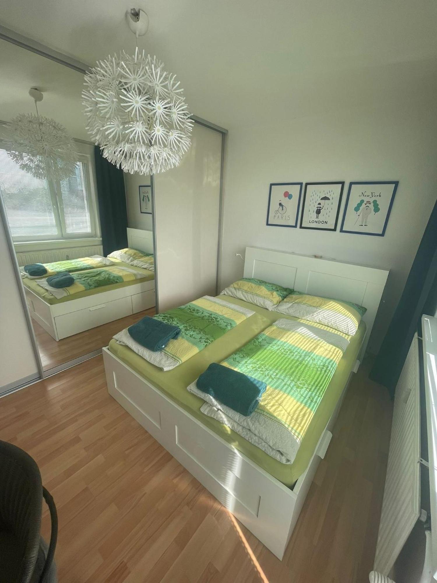 Park View City Center Location Apartment With Balcony ブラチスラヴァ エクステリア 写真